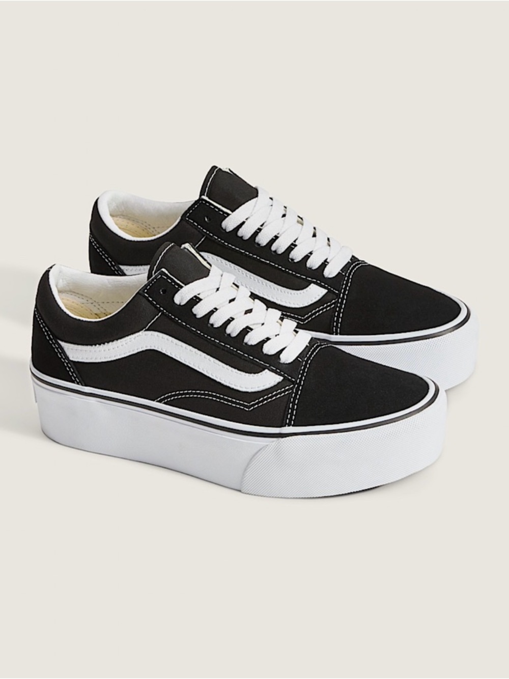 Vans Old Skool Black/White Classic Sneakers – Women’s 6